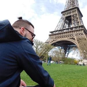 Meet your Posher, Levi